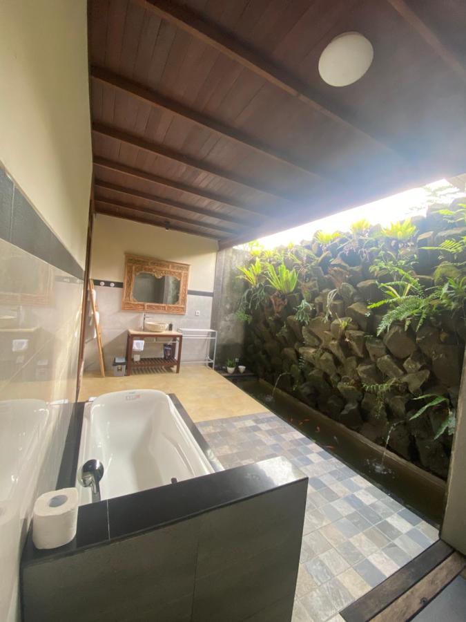 Anggarakasih Ubud Villa Luaran gambar